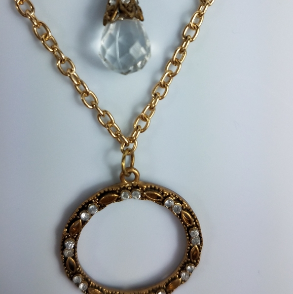 Gold tone layered necklace - Picture 3 of 7